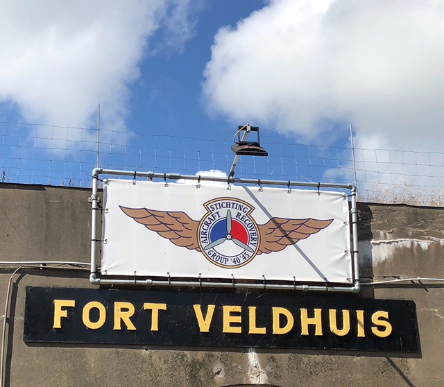 Lezing in Fort Veldhuis: Piloot lag jarenlang in graf als 'Onbekende Nederlander'